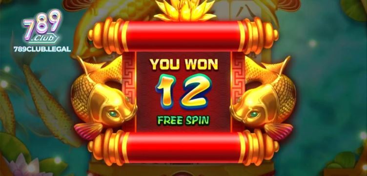 Hiệu ứng nổ hũ và vòng quay miễn phí xuất hiện trong game slot.